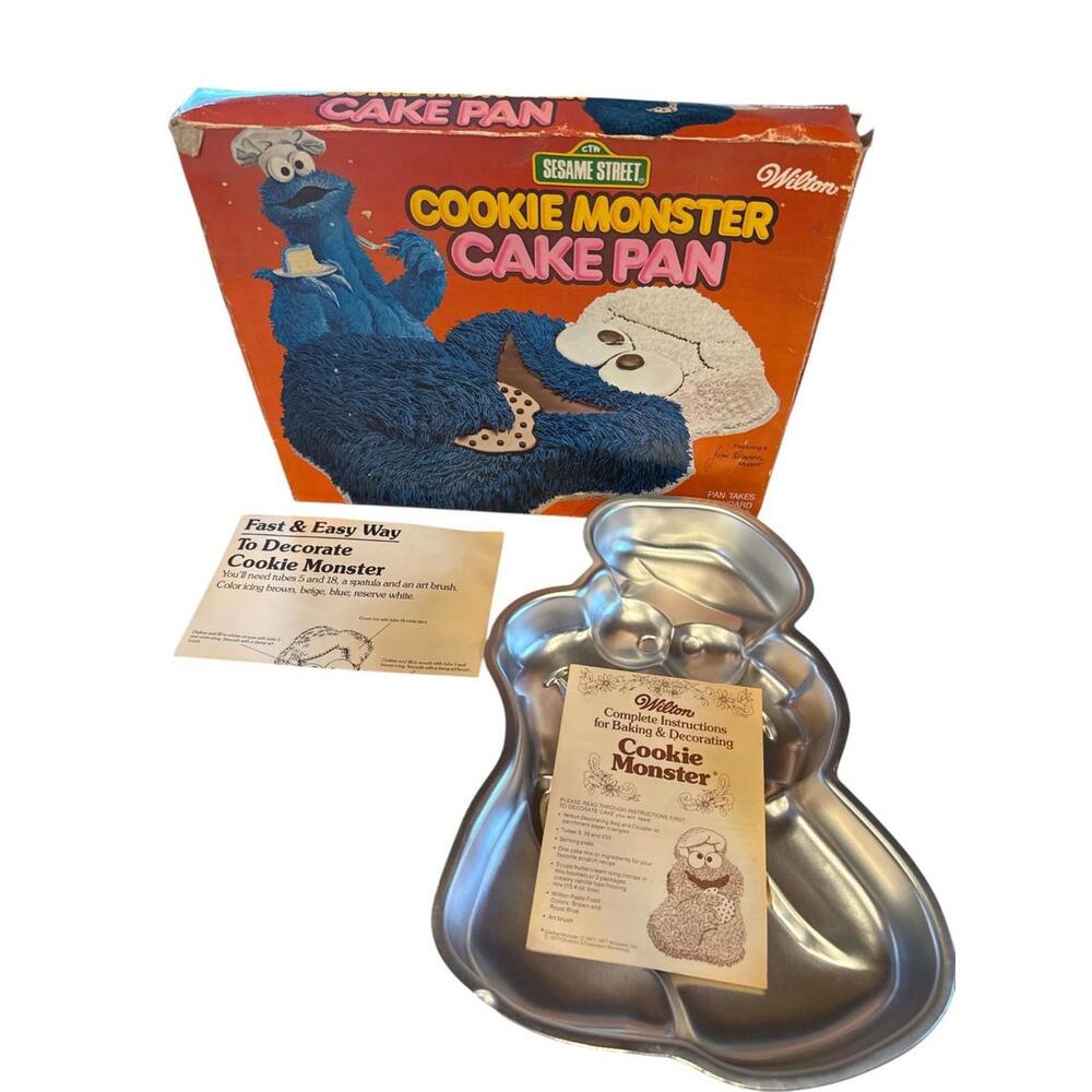 Wilton Cookie Monster Cake Pan Vintage Sesame Street Aluminum Mold Boxed - Picture 1 of 7
